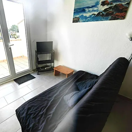 Mezzanine Au Coeur De La Pinede, A 800m De La Plage, 4 Pers, Parking Privatif - Fr-1-607-191 * Agde