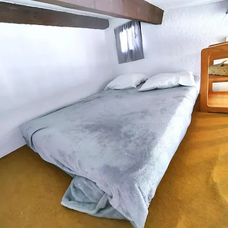 Lägenhet Mezzanine Au Coeur De La Pinede, A 800m De La Plage, 4 Pers, Parking Privatif - Fr-1-607-191